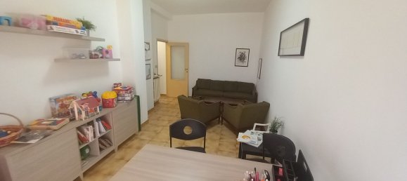 4 rooms House in Rome, Italy No. 170314 10