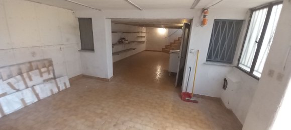 4 rooms House in Rome, Italy No. 170314 32
