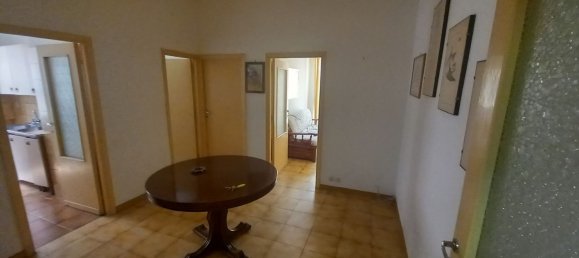 4 rooms House in Rome, Italy No. 170314 12