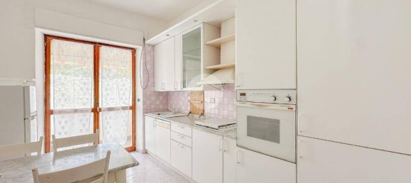 3 bedrooms Apartment in Alba Adriatica, Italy No. 285692 9