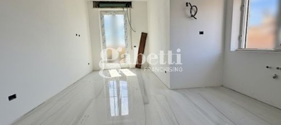 3 bedrooms Apartment in Florence, Italy No. 338090 9