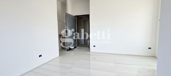 3 bedrooms Apartment in Florence, Italy No. 338090 8