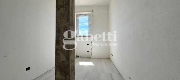 3 bedrooms Apartment in Florence, Italy No. 338090 10