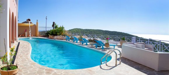 4 Schlafzimmer Villa in Saronida, Greece, Nr. 4777 3