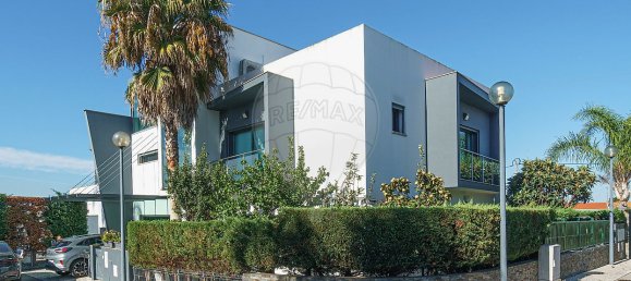 5 bedrooms House in Alcochete, Portugal No. 27970 3