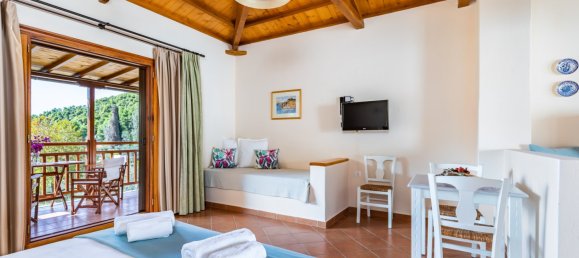 10 bedrooms Villa in Naxos and Lesser Cyclades, Greece No. 9043 23