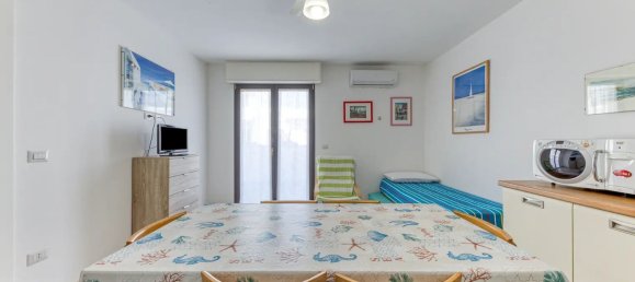 2-salle Appartement à Ugento, Italy No. 117031 9