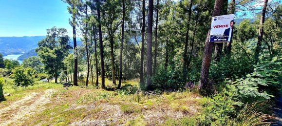 Земельный участок 1767м² в Louredo, Португалия № 83589 3