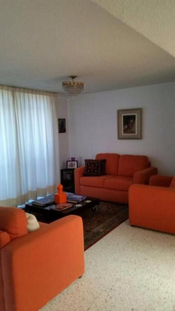 Casa de 3 dormitorios en Naucalpan de Juárez, Mexico No. 213968