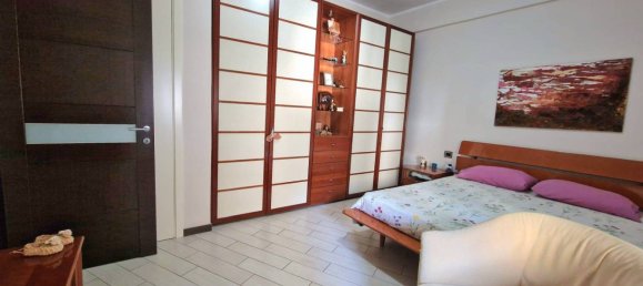 3 bedrooms Apartment in Torre Annunziata, Italy No. 9659 20