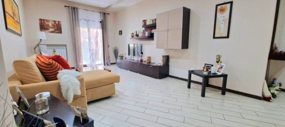 3 bedrooms Apartment in Torre Annunziata, Italy No. 9659 11