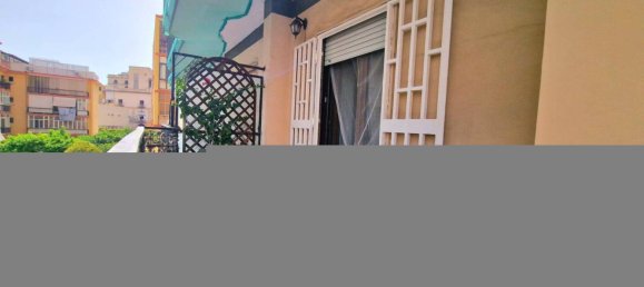 3 bedrooms Apartment in Torre Annunziata, Italy No. 9659 4