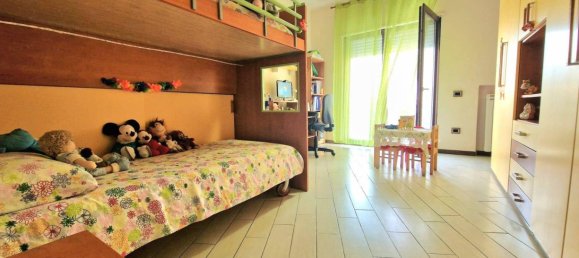 3 bedrooms Apartment in Torre Annunziata, Italy No. 9659 32