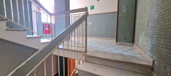 3 bedrooms Apartment in Torre Annunziata, Italy No. 9659 8