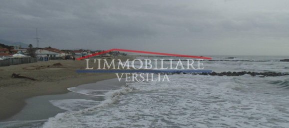 2 bedrooms House in Massa, Italy No. 215077 28