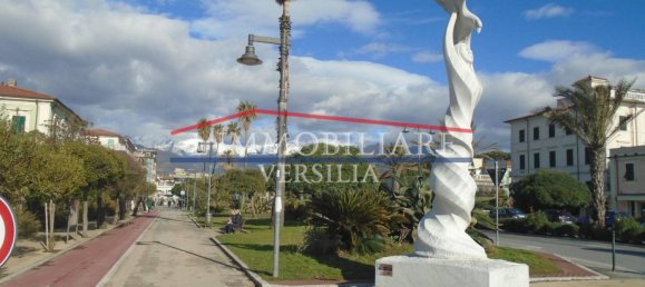 2 bedrooms House in Massa, Italy No. 215077 30