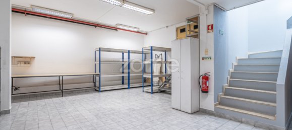 288m² Commercial property in Funchal, Portugal No. 84138 10