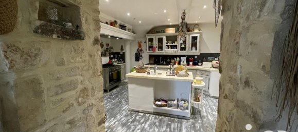 Casa de 4 dormitorios en Barjac, France No. 299699 2