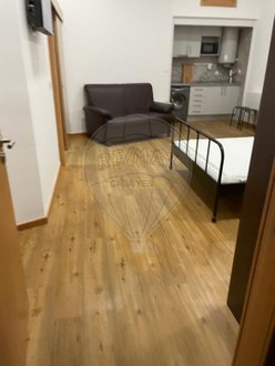 Gewerbliche Immobilie in Vila Nova de Gaia, Portugal 36m², Nr. 66161