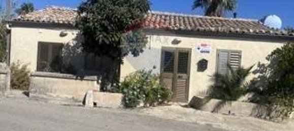 3 bedrooms House in Modica, Italy No. 168394 2
