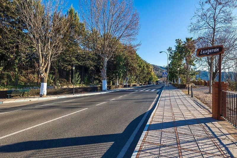 Propriété commerciale à Lanjaron, Spain 80m² No. 222374