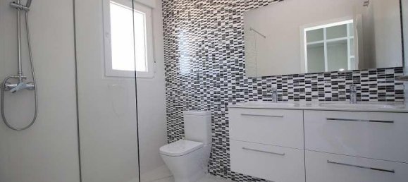 4 bedrooms Villa in Pinoso, Spain No. 11722 9