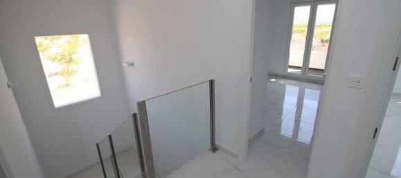 4 bedrooms Villa in Pinoso, Spain No. 11722 8