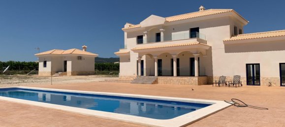 4 bedrooms Villa in Pinoso, Spain No. 11722 17