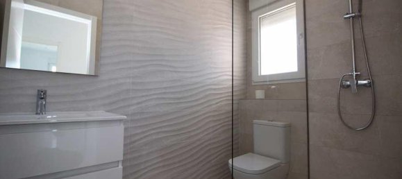 4 bedrooms Villa in Pinoso, Spain No. 11722 10