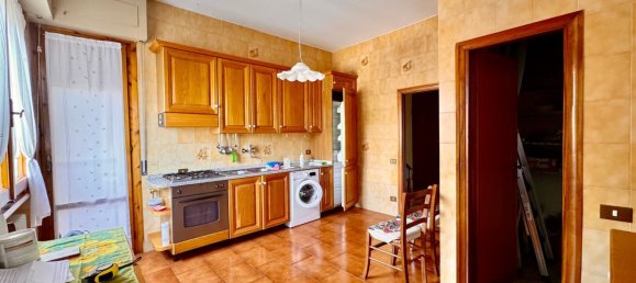 4 rooms Apartment in Impruneta, Italy No. 301163 8