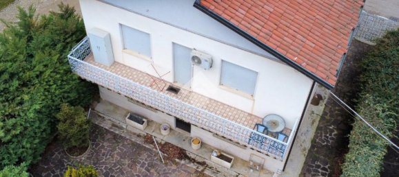 3 bedrooms House in Montecchia di Crosara, Italy No. 147587 8