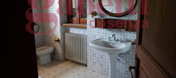 4 Schlafzimmer Villa in Cosenza, Italy, Nr. 157518 9