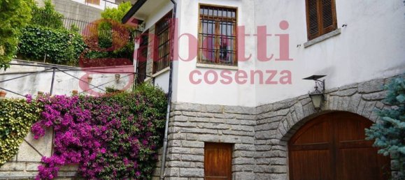 4 Schlafzimmer Villa in Cosenza, Italy, Nr. 157518 22