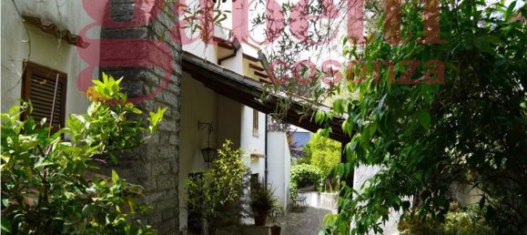 4 Schlafzimmer Villa in Cosenza, Italy, Nr. 157518 20