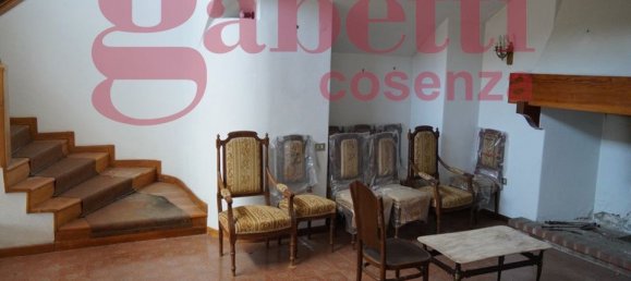 4 Schlafzimmer Villa in Cosenza, Italy, Nr. 157518 5