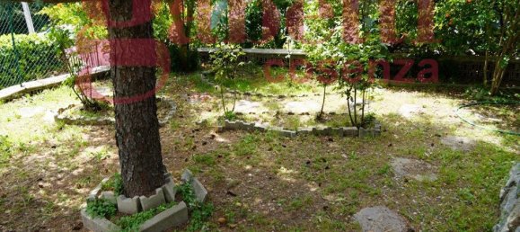 4 Schlafzimmer Villa in Cosenza, Italy, Nr. 157518 3