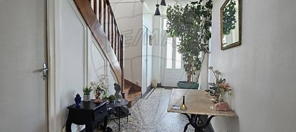 4 bedrooms House in La Rochelle, France No. 294660 3