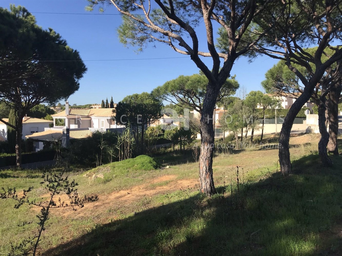 569m² Land in Almancil, Portugal No. 207891