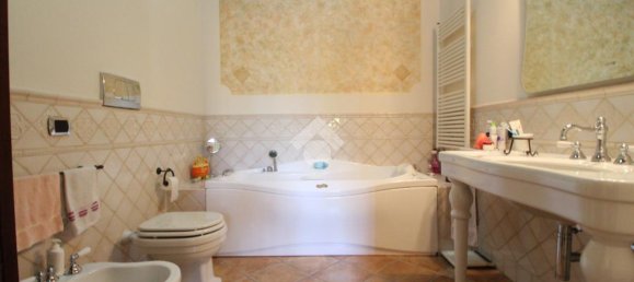 6 rooms Villa in Modena, Italy No. 175599 19