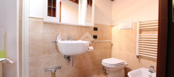 6 rooms Villa in Modena, Italy No. 175599 22