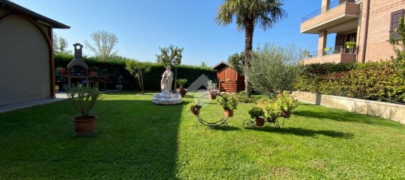 6 rooms Villa in Modena, Italy No. 175599 2