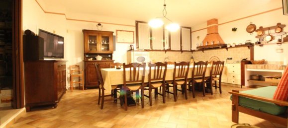 6 rooms Villa in Modena, Italy No. 175599 9