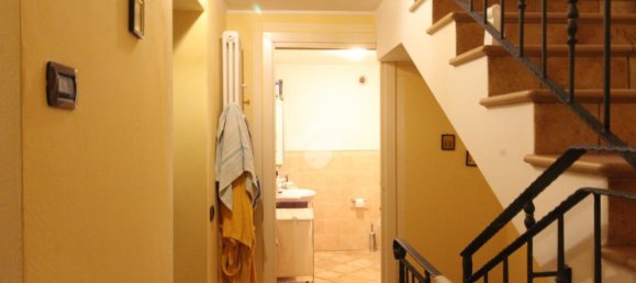 6 rooms Villa in Modena, Italy No. 175599 11
