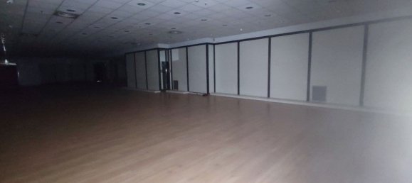 774m² Commercial property in Tradate, Italy No. 259813 29