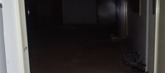 774m² Commercial property in Tradate, Italy No. 259813 6