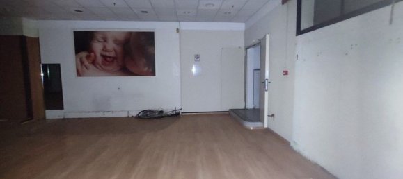 774m² Commercial property in Tradate, Italy No. 259813 11