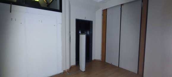 774m² Commercial property in Tradate, Italy No. 259813 9