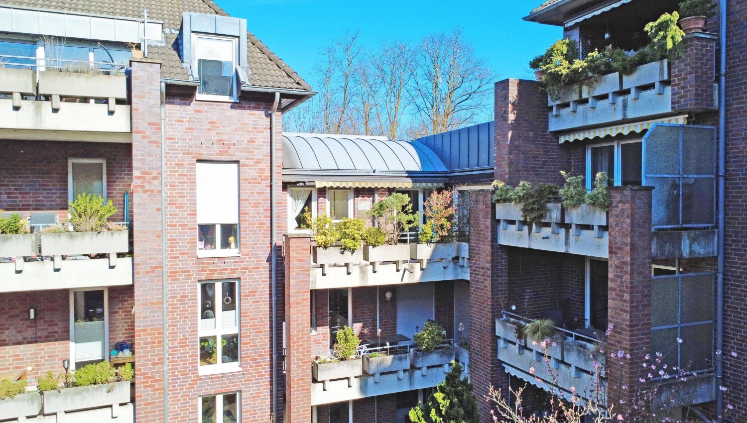 3 rooms Apartment in Essen, Germany No. 111445