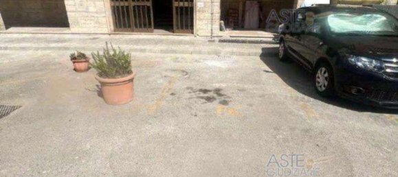 5 rooms Apartment in Naples, Italy No. 10257 14