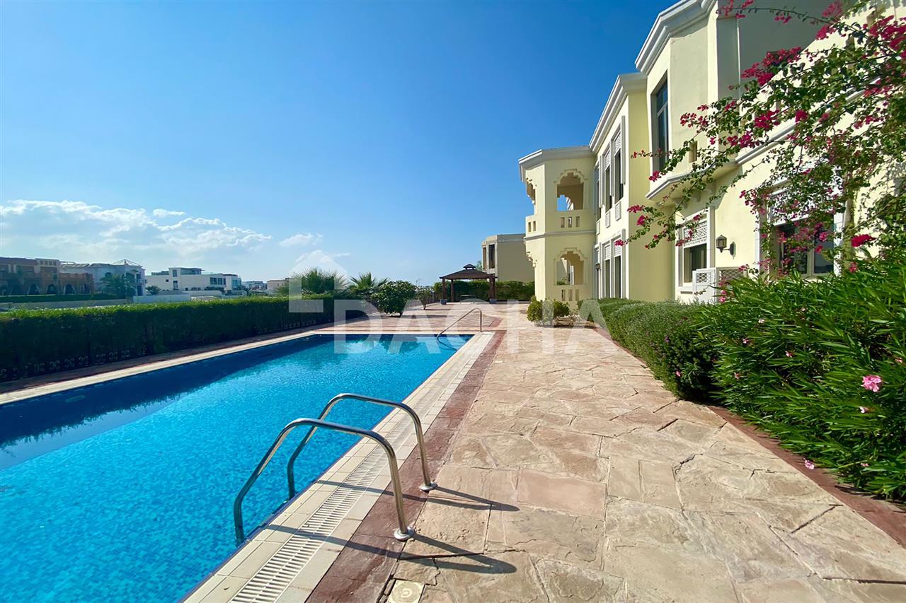 6 bedrooms Villa in Palm Jumeirah, UAE No. 27907